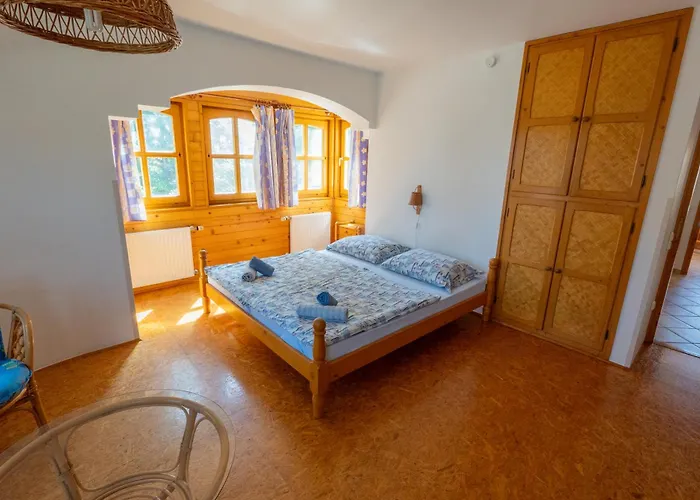 Vendégház Castle House